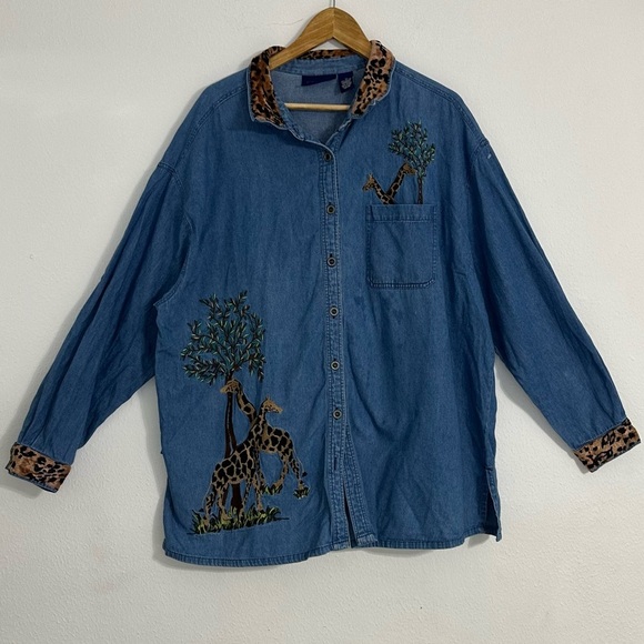 Vintage Giraffe Denim Shirt Women’s Size 2X Blue Safari Embroidered Medium Wash - Picture 7 of 16